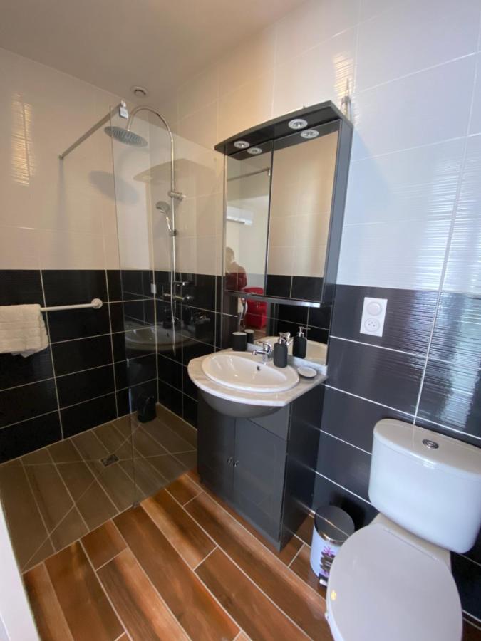 Bed and Breakfast Esprit Etape Saint-Barthelemy-de-Vals Екстер'єр фото