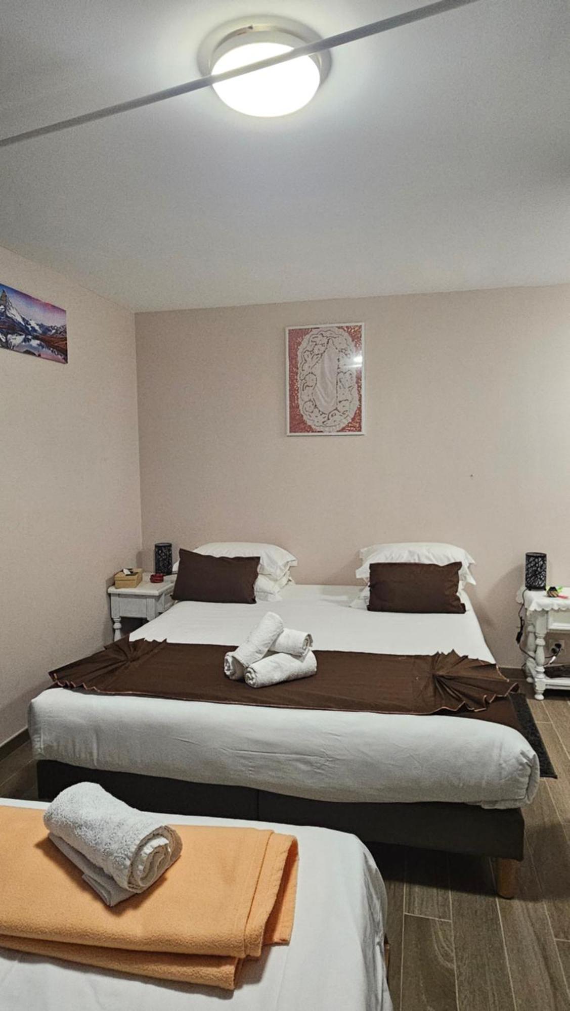 Bed and Breakfast Esprit Etape Saint-Barthelemy-de-Vals Екстер'єр фото