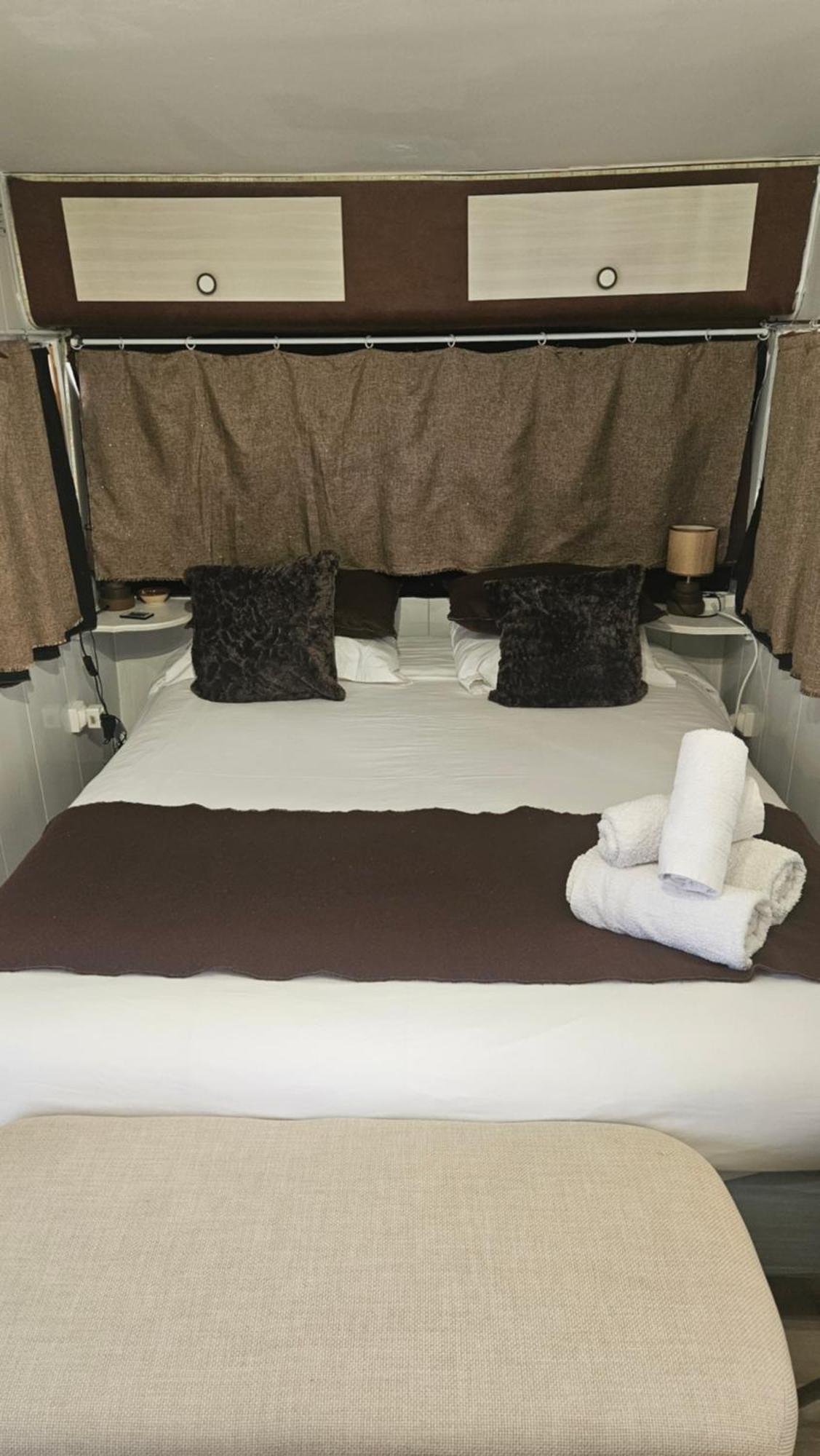 Bed and Breakfast Esprit Etape Saint-Barthelemy-de-Vals Екстер'єр фото